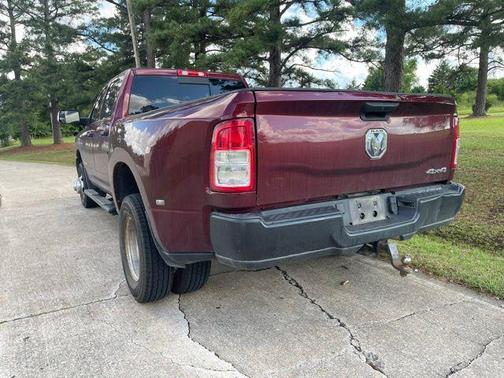 Delmonico Red Pearlcoat 2022 RAM 3500 Tradesman Crew Cab 4x4 8' Box