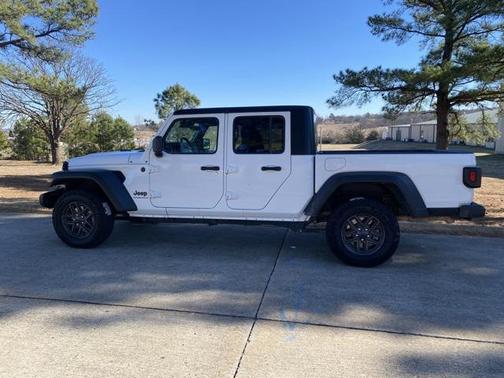 2025 Jeep Gladiator Sport S