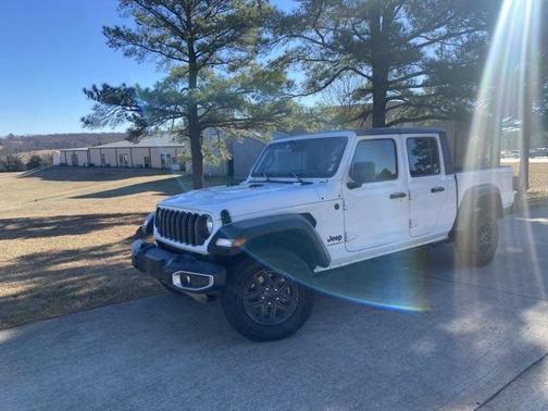 2025 Jeep Gladiator Sport S