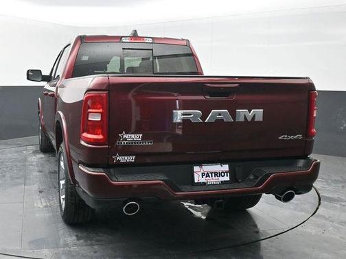 Delmonico Red Pearlcoat 2025 RAM 1500 Big Horn/Lone Star