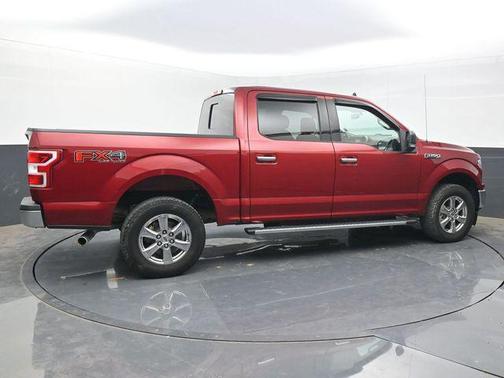 Ruby Red Metallic Tinted Clearcoat 2019 Ford F-150 XLT