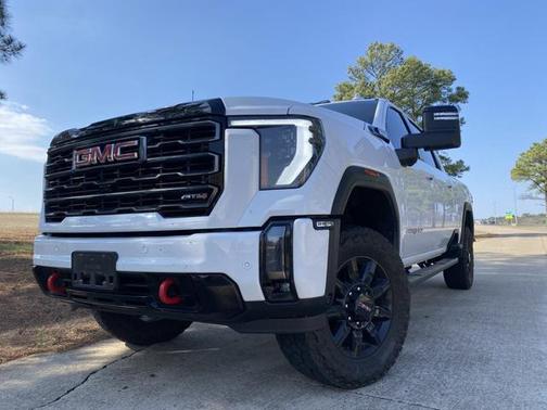 2024 GMC Sierra 2500 AT4
