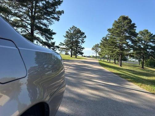 Cashmere 2001 Cadillac DeVille Base