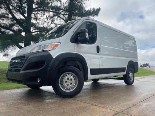 Bright White Clearcoat 2026 RAM ProMaster 1500 Low Roof