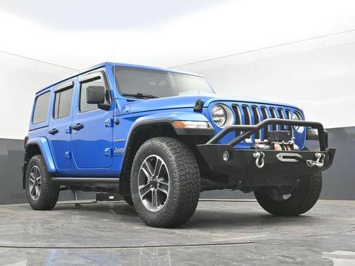 2023 Jeep Wrangler 4-Door Sahara 4x4