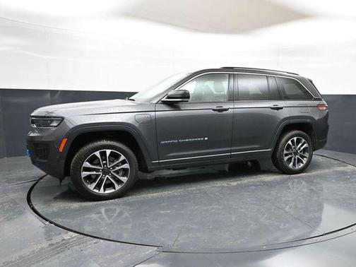 Baltic Gray Metallic Clearcoat 2022 Jeep Grand Cherokee 4xe Overland