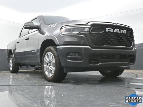 Granite Crystal Metallic Clearcoat 2026 RAM 1500 Big Horn/Lone Star