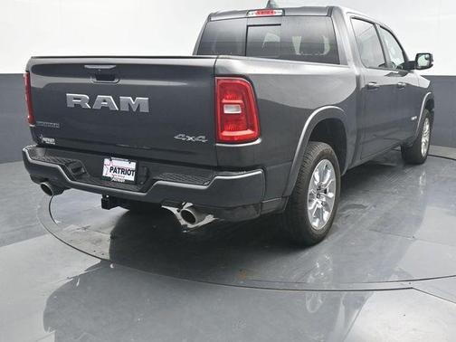 Granite Crystal Metallic Clearcoat 2026 RAM 1500 Big Horn/Lone Star