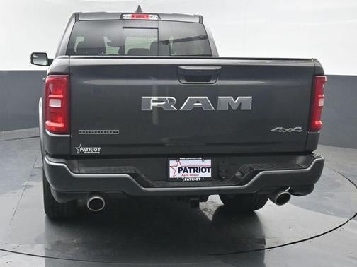 Granite Crystal Metallic Clearcoat 2026 RAM 1500 Big Horn/Lone Star