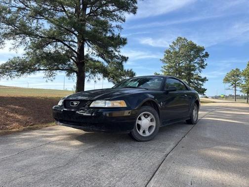 2000 Ford Mustang Base