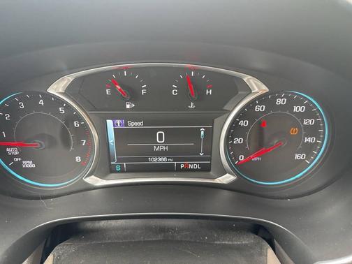 White 2016 Chevrolet Malibu 1LT
