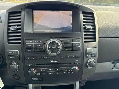 2008 Nissan Pathfinder SE