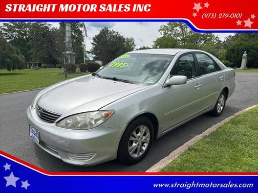 2005 Toyota Camry LE V6