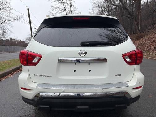 2020 Nissan Pathfinder S 4x4 4dr SUV