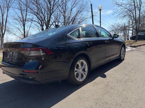 2023 Honda Accord LX 1.5T