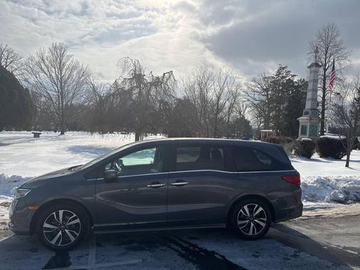 2024 Honda Odyssey Touring 4dr Mini Van