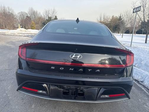 2021 Hyundai SONATA SE