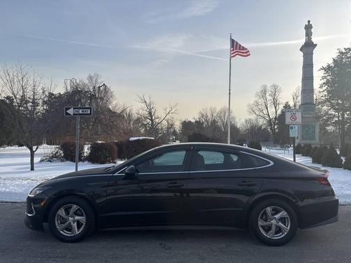 2021 Hyundai SONATA SE