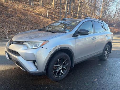 2018 Toyota RAV4 SE