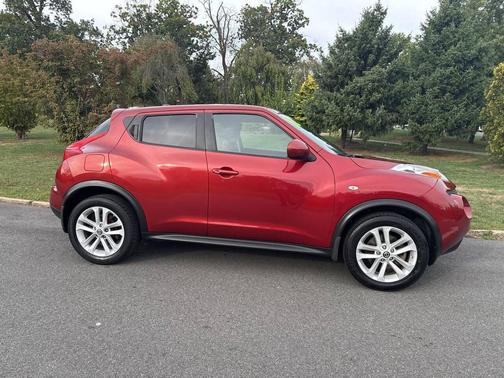 2012 Nissan Juke SV AWD 4dr Crossover