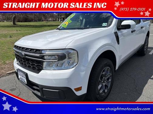 White 2023 Ford Maverick XLT 4dr SuperCrew 4.5 ft. SB