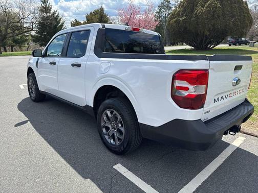 White 2023 Ford Maverick XLT 4dr SuperCrew 4.5 ft. SB