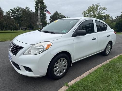 2014 Nissan Versa 1.6 S