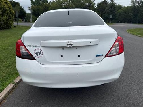 2014 Nissan Versa 1.6 S