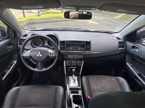 White 2016 Mitsubishi Lancer SE