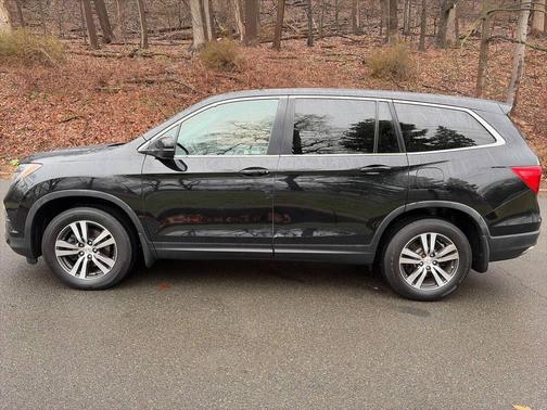 Black 2018 Honda Pilot EX-L