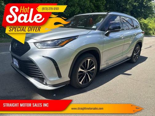 Silver 2021 Toyota Highlander XSE