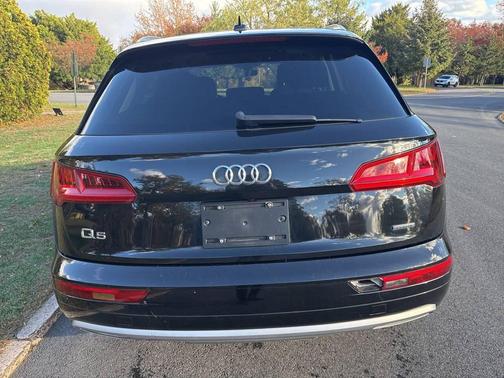 2019 Audi Q5 quattro Premium 45 TFSI AWD 4dr SUV