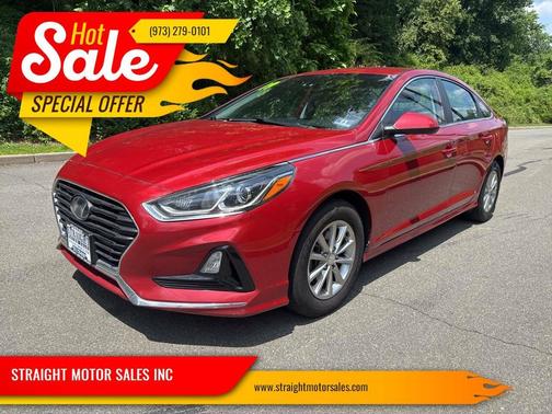 Red 2019 Hyundai SONATA SE