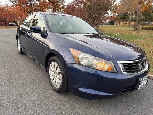 2009 Honda Accord LX 4dr Sedan 5A