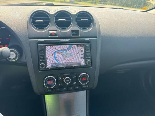 2010 Nissan Altima 3.5 SR