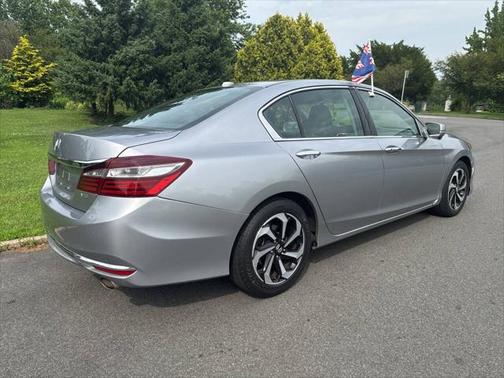 2017 Honda Accord EX-L w/Navigation & Honda Sensing