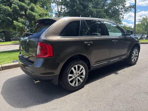 Gray 2011 Ford Edge Limited
