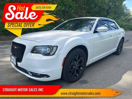 White 2019 Chrysler 300 S