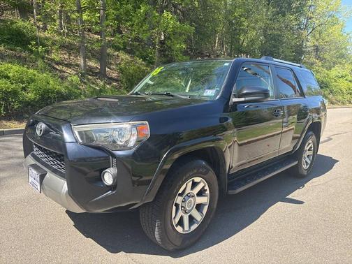 Black 2015 Toyota 4Runner Trail