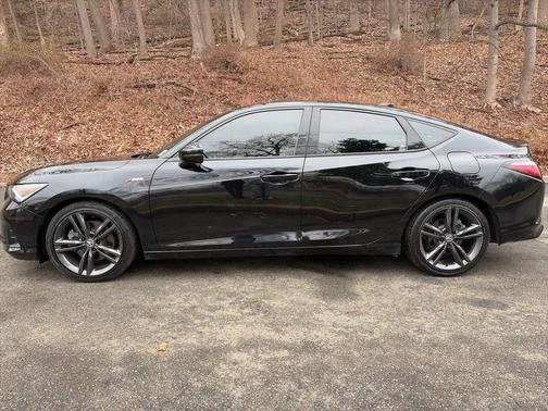 2023 Acura Integra w/Tech w/A SPEC 4dr Liftback CVT w/Technology and