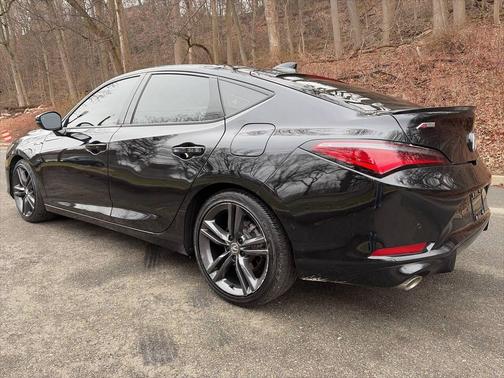 2023 Acura Integra w/Tech w/A SPEC 4dr Liftback CVT w/Technology and