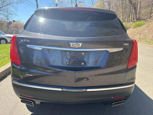Gray 2017 Cadillac XT5 Luxury