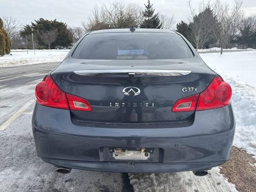 2011 INFINITI G37x Base
