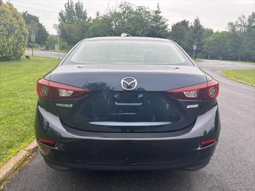 2016 Mazda Mazda3 i Sport