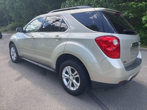 Beige 2013 Chevrolet Equinox 2LT