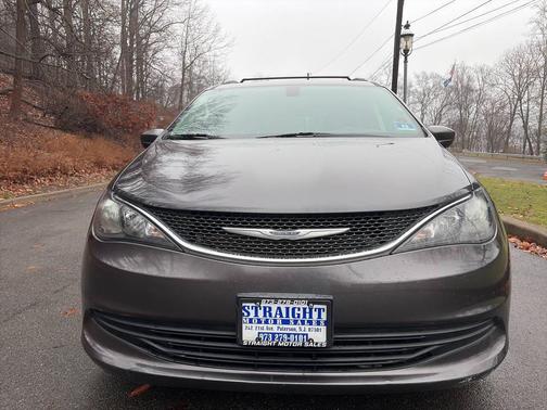 2020 Chrysler Voyager LXI