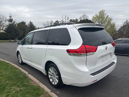2013 Toyota Sienna XLE