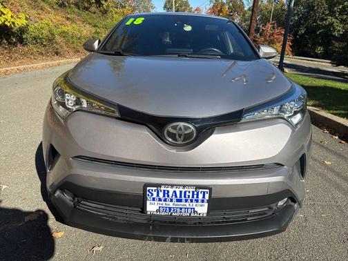 Silver 2018 Toyota C-HR XLE 4dr Crossover