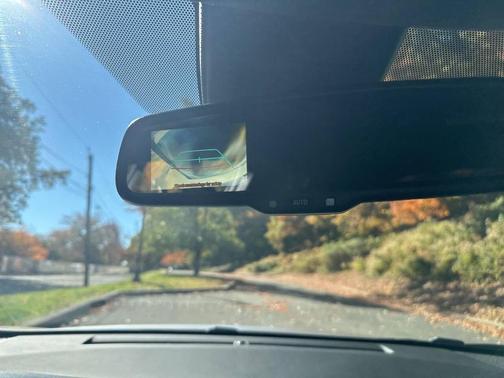 Silver Knockout Metallic 2018 Toyota C-HR XLE 4dr Crossover