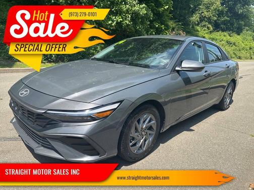 Gray 2024 Hyundai ELANTRA SEL
